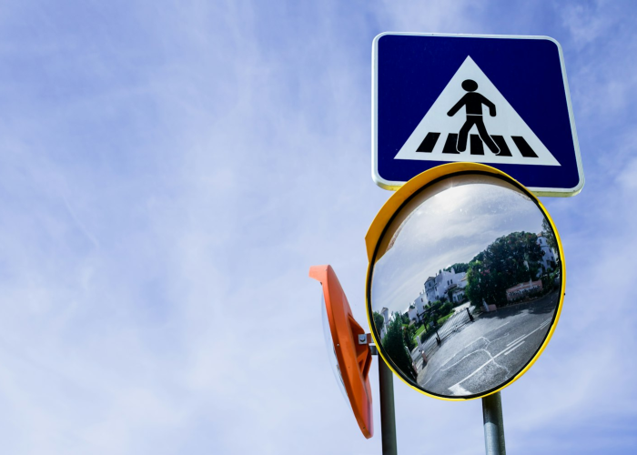 🔹 美国新冠肺炎确诊超204万,美国新冠肺炎确诊突破33万