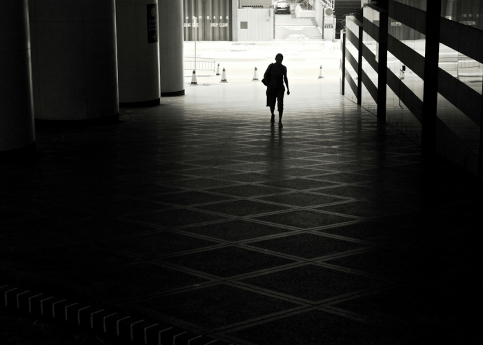 【科普知识】:网站被坑提款提不出来说系统维护，先解决后收费