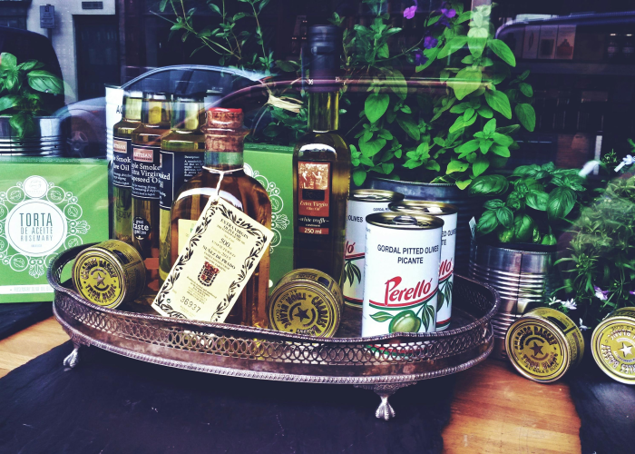 郑州富士康疫情,郑州富士康疫情员工走路回家