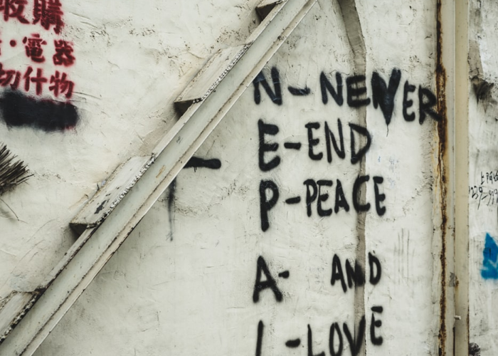 上海回应下周将大面积封控传言·官方辟谣上海将大面积停 🌧️