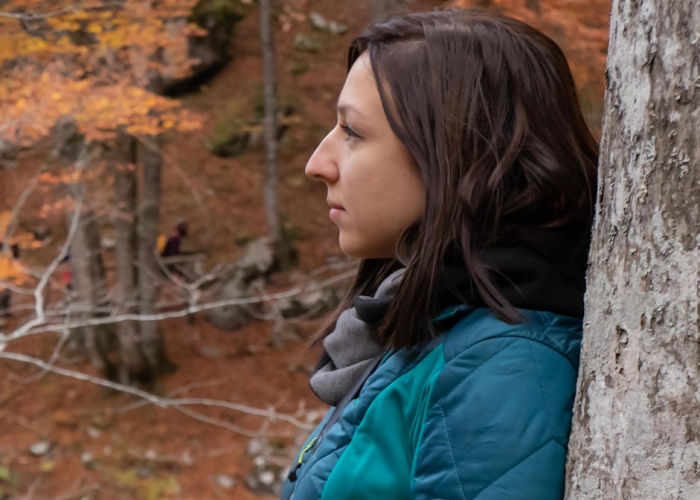 美股异动丨Rivian大涨超21% Q4业绩超预期 预计2026年交付量将激增53%